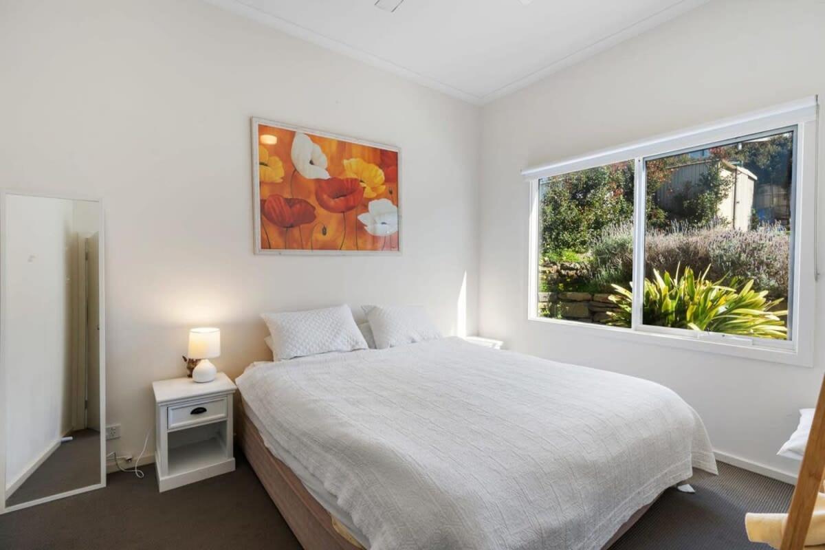 8 Davies St Encounter Bay - No Linen Included - Wi-Fi - Sea Views Villa Exterior photo