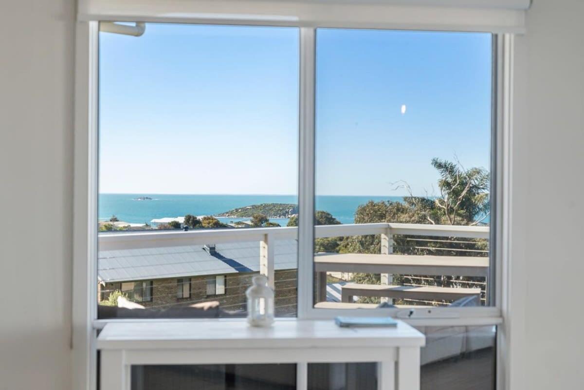 8 Davies St Encounter Bay - No Linen Included - Wi-Fi - Sea Views Villa Exterior photo