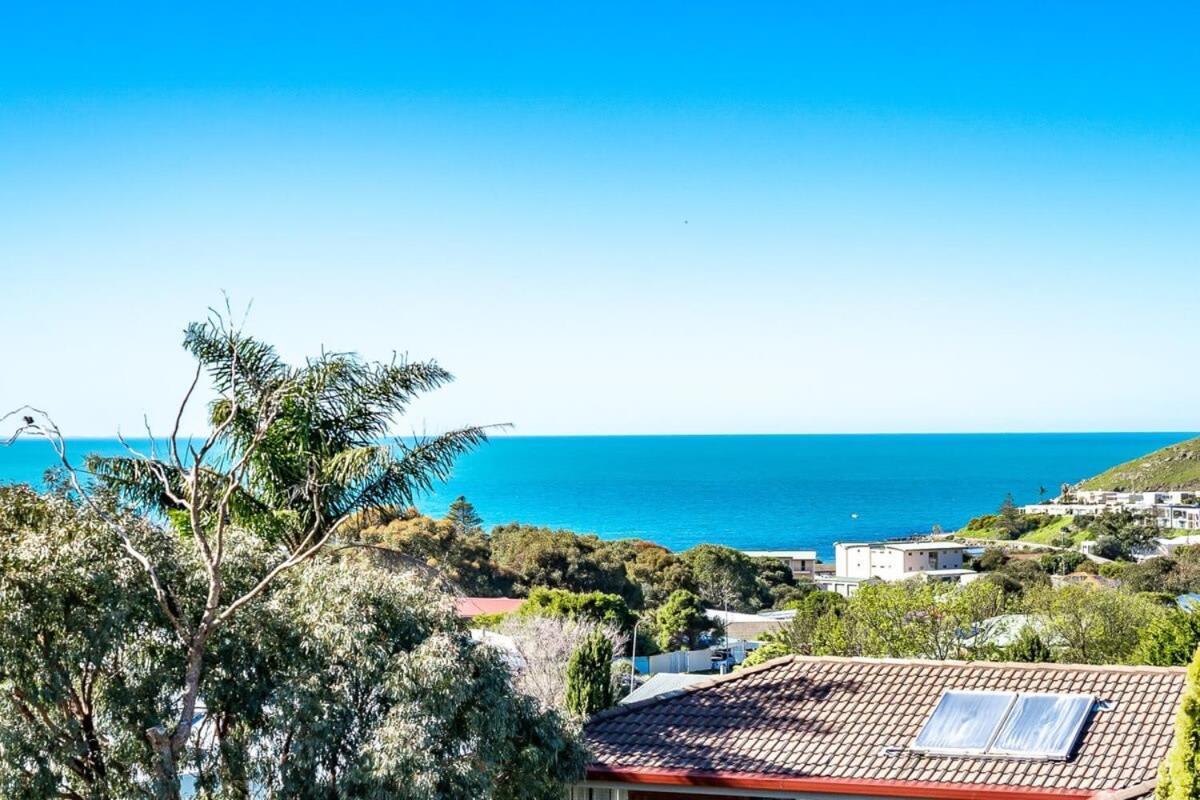 8 Davies St Encounter Bay - No Linen Included - Wi-Fi - Sea Views Villa Exterior photo