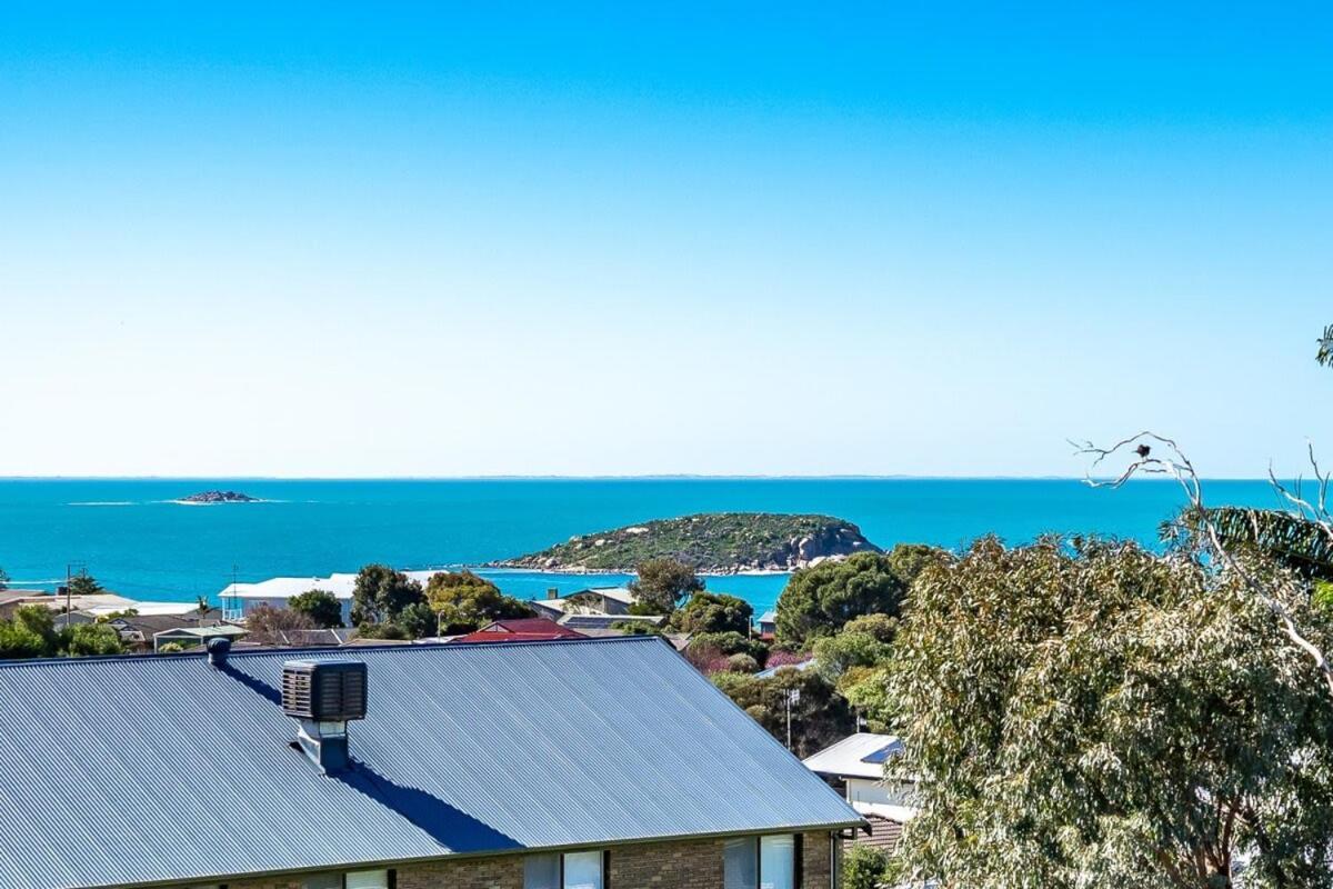 8 Davies St Encounter Bay - No Linen Included - Wi-Fi - Sea Views Villa Exterior photo